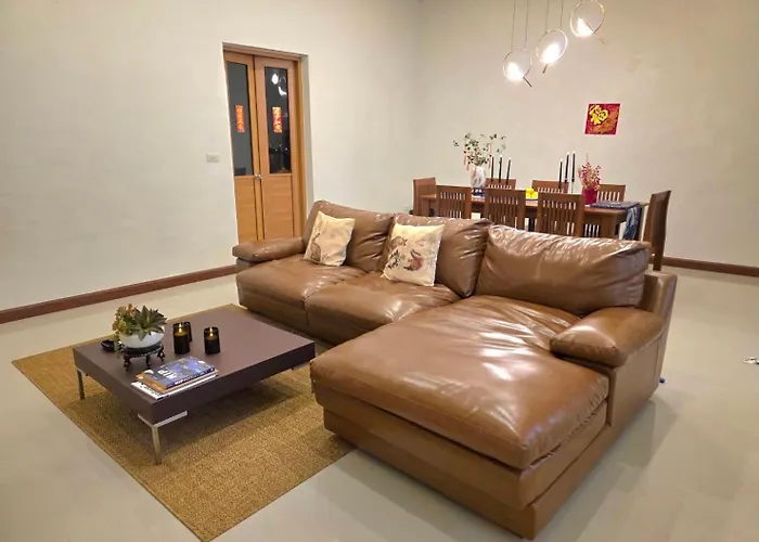 Baan Surawong 390 Heriteg House 公寓