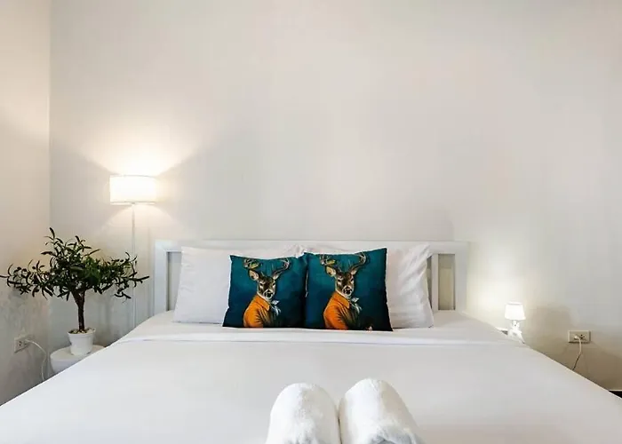 Baan Surawong 390 Heriteg House 公寓