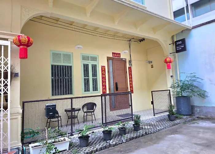 公寓 Baan Surawong 390 Heriteg House